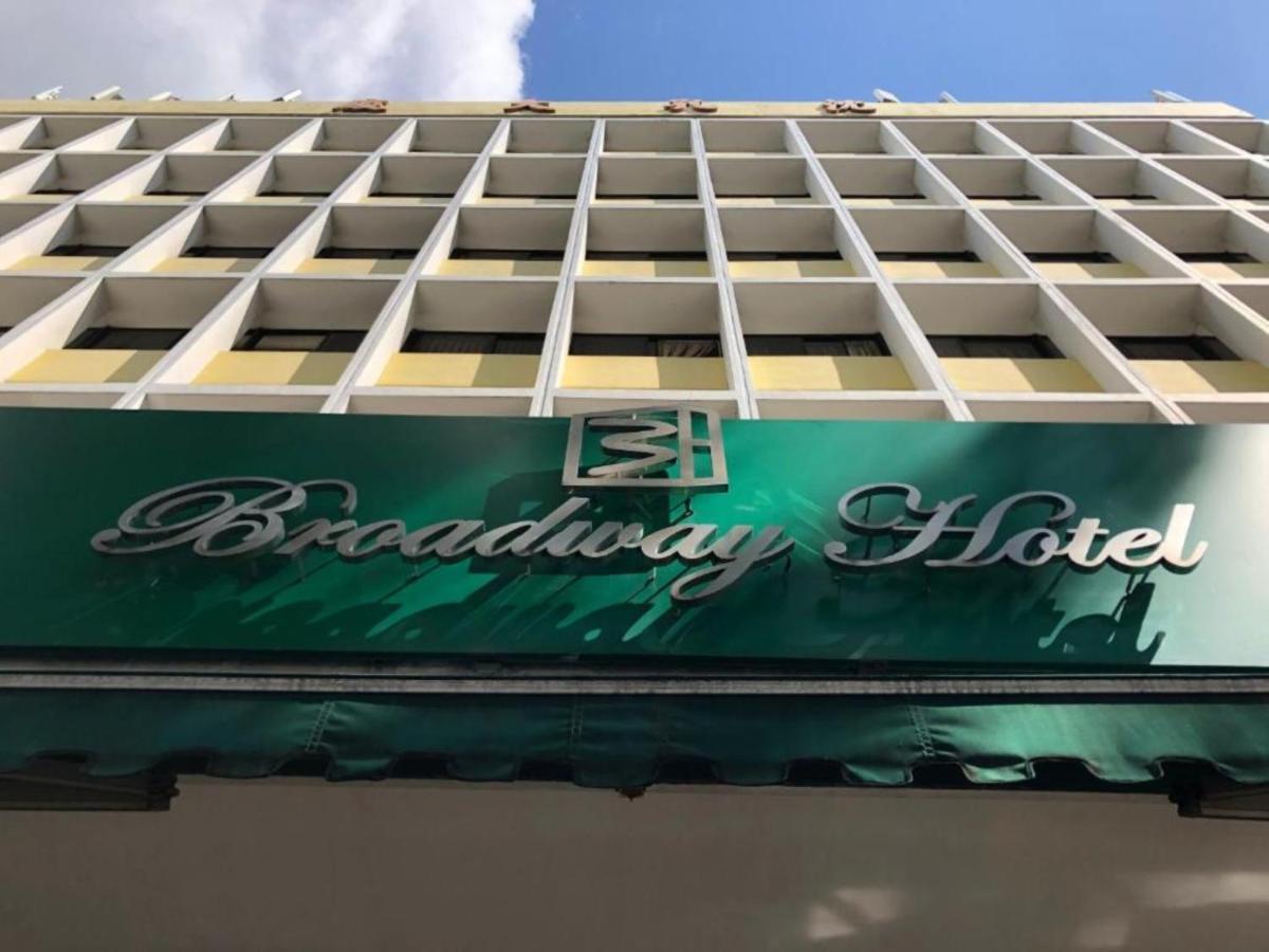 L Hotel At Broadway Сингапур Екстериор снимка