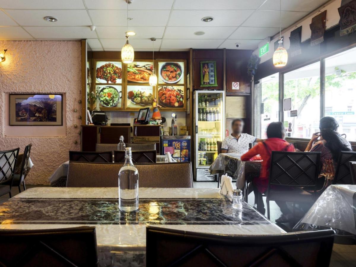 L Hotel At Broadway Сингапур Екстериор снимка